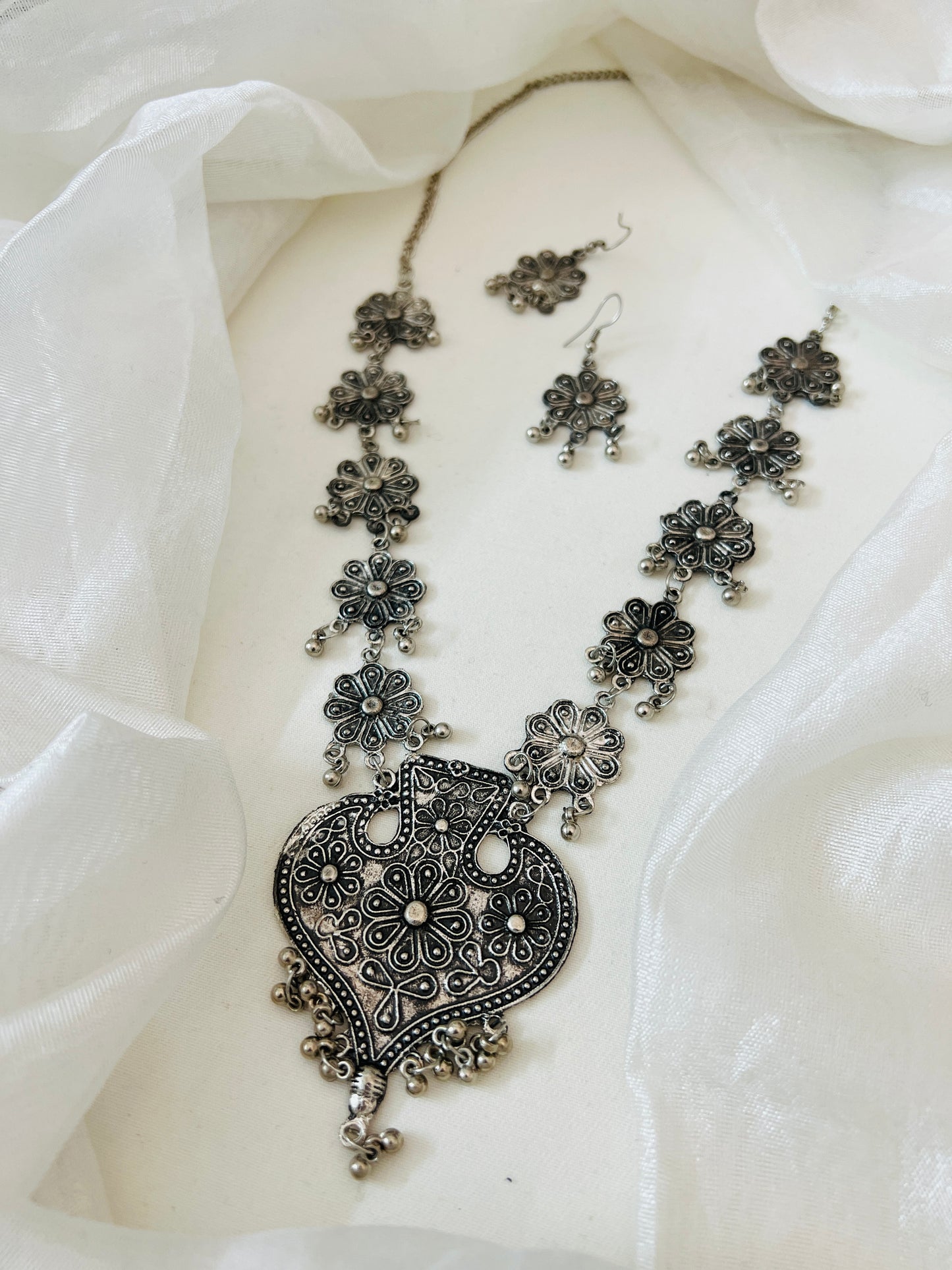 Floral Design Long German Silver Necklace with Earrings