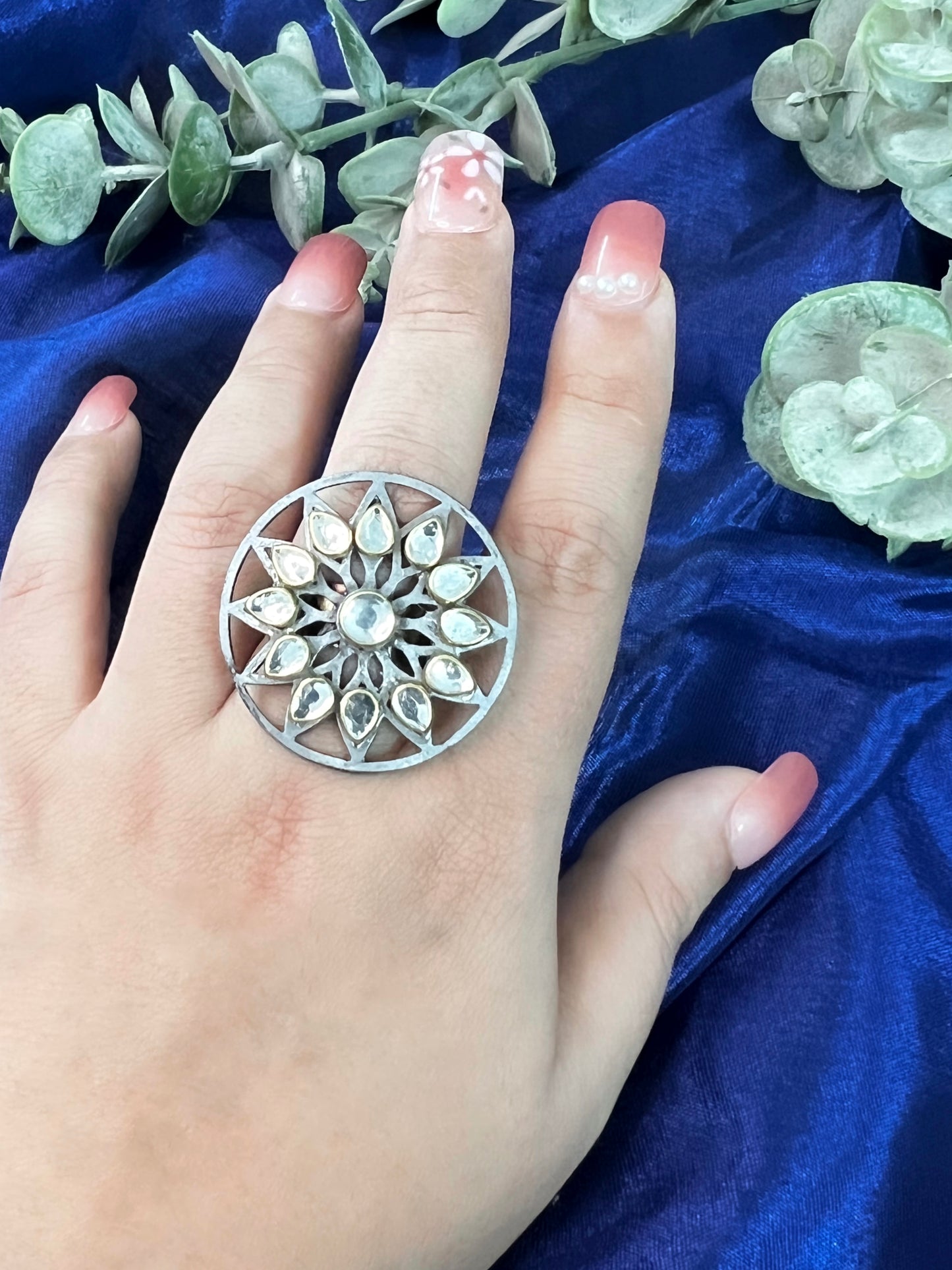 Kundan Floral Round Adjustable Free Size Finger Ring