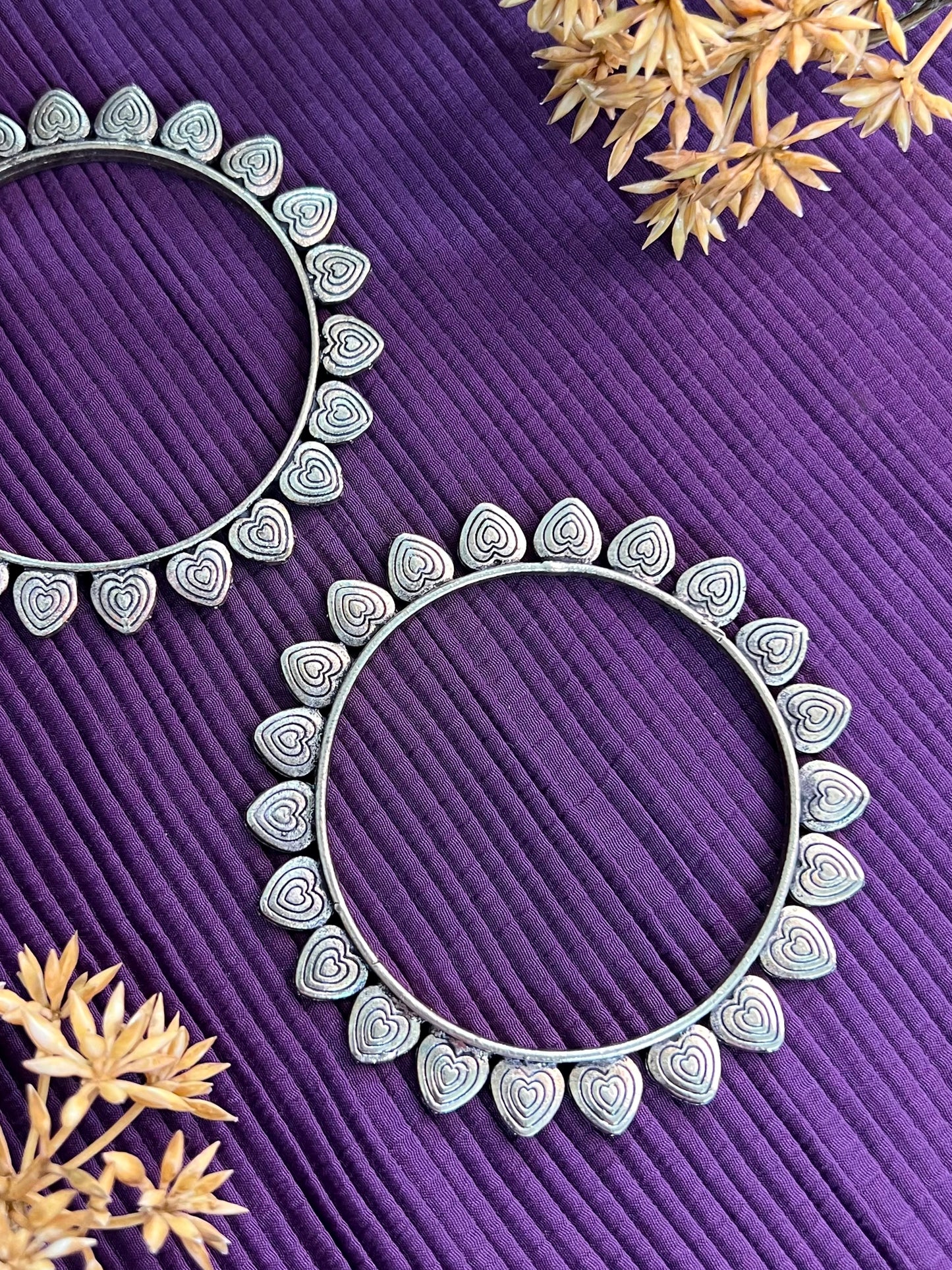 Pair of Oxidised Leaf Bangles in size 2.4 and 2.6