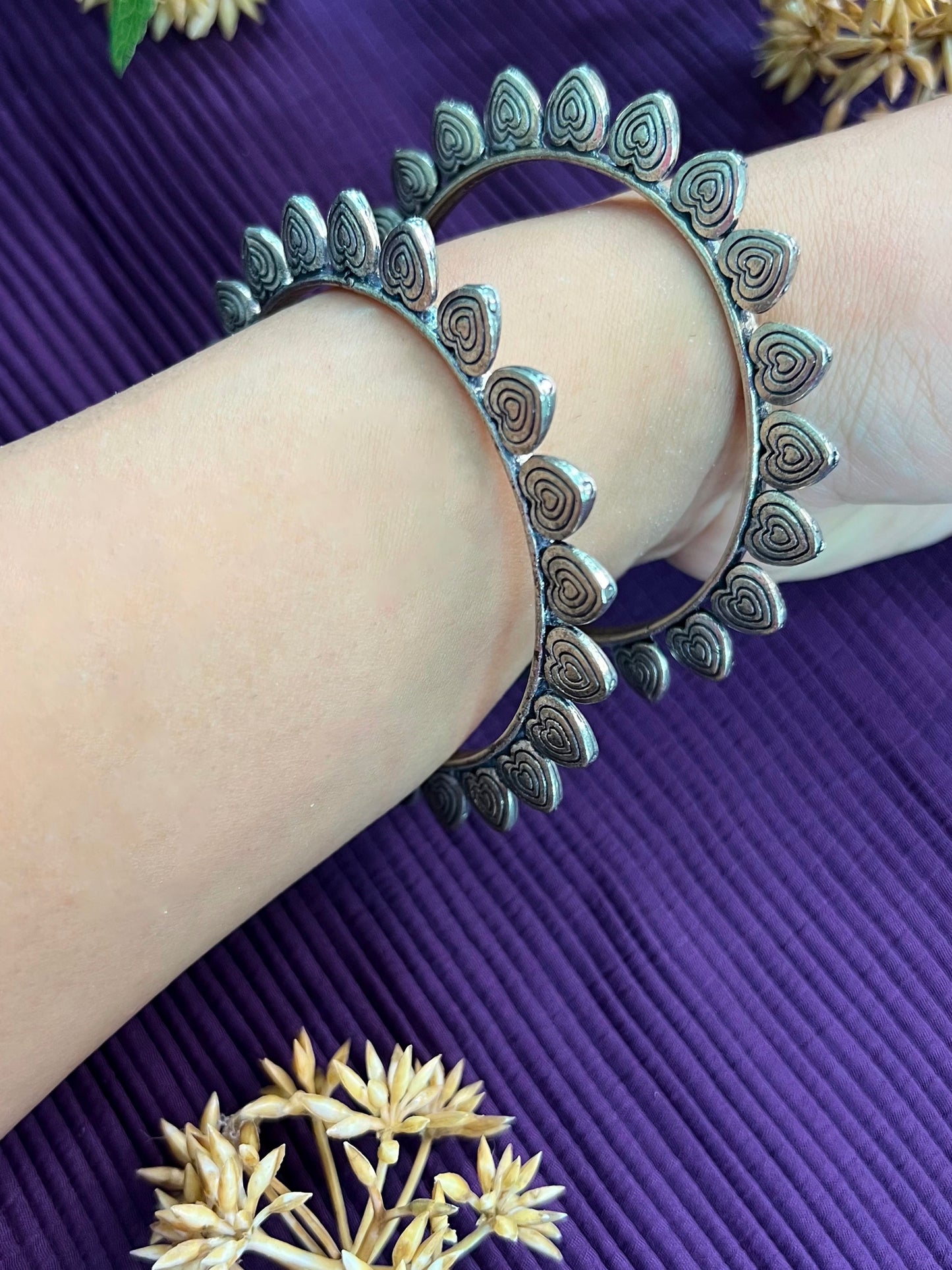 Pair of Oxidised Leaf Bangles in size 2.4 and 2.6