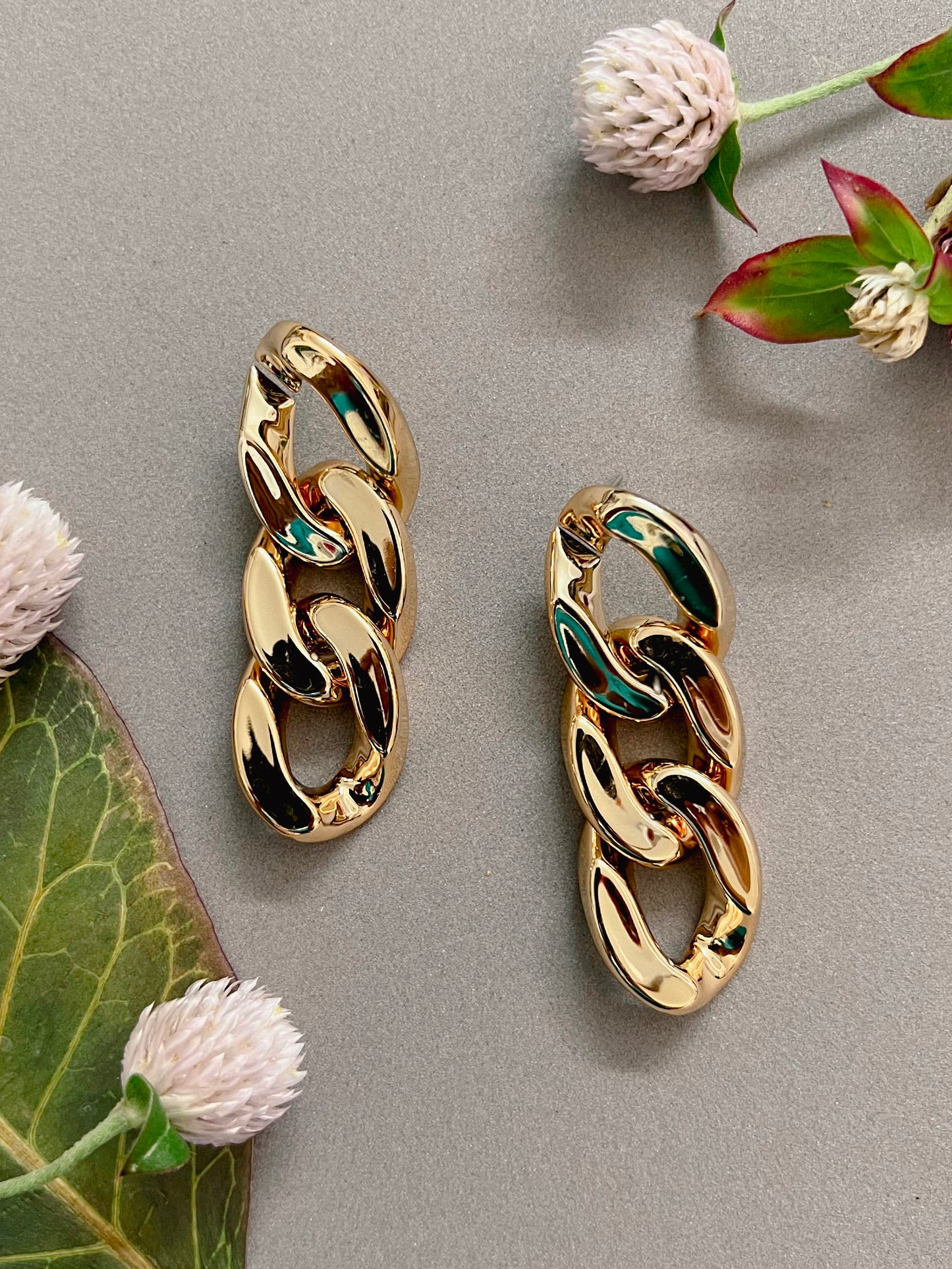 Golden Chain Dangling Statement Earrings for Modern Contemporary Women