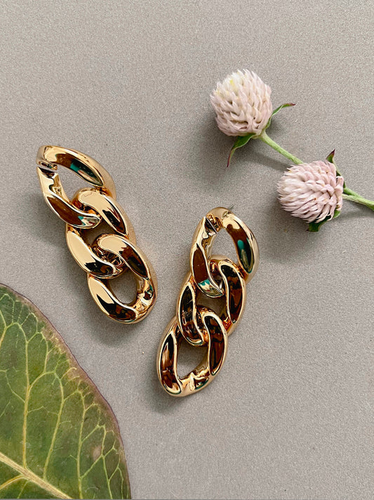 Golden Chain Dangling Statement Earrings for Modern Contemporary Women